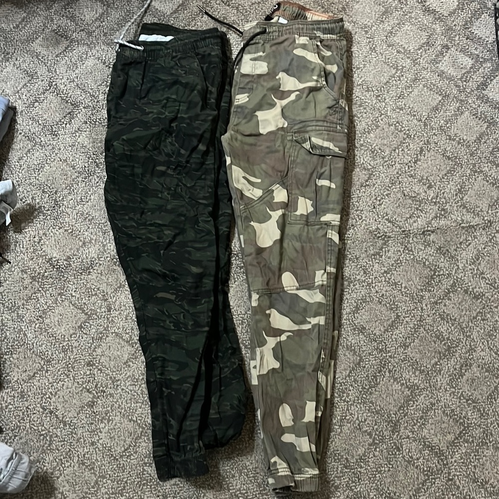Men’s cargo pants. Iron co brand size S